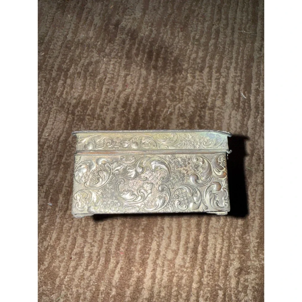 Vintage Ornate Trinket‎ Box Embossed Scene Decorative Metal Jewelry Box